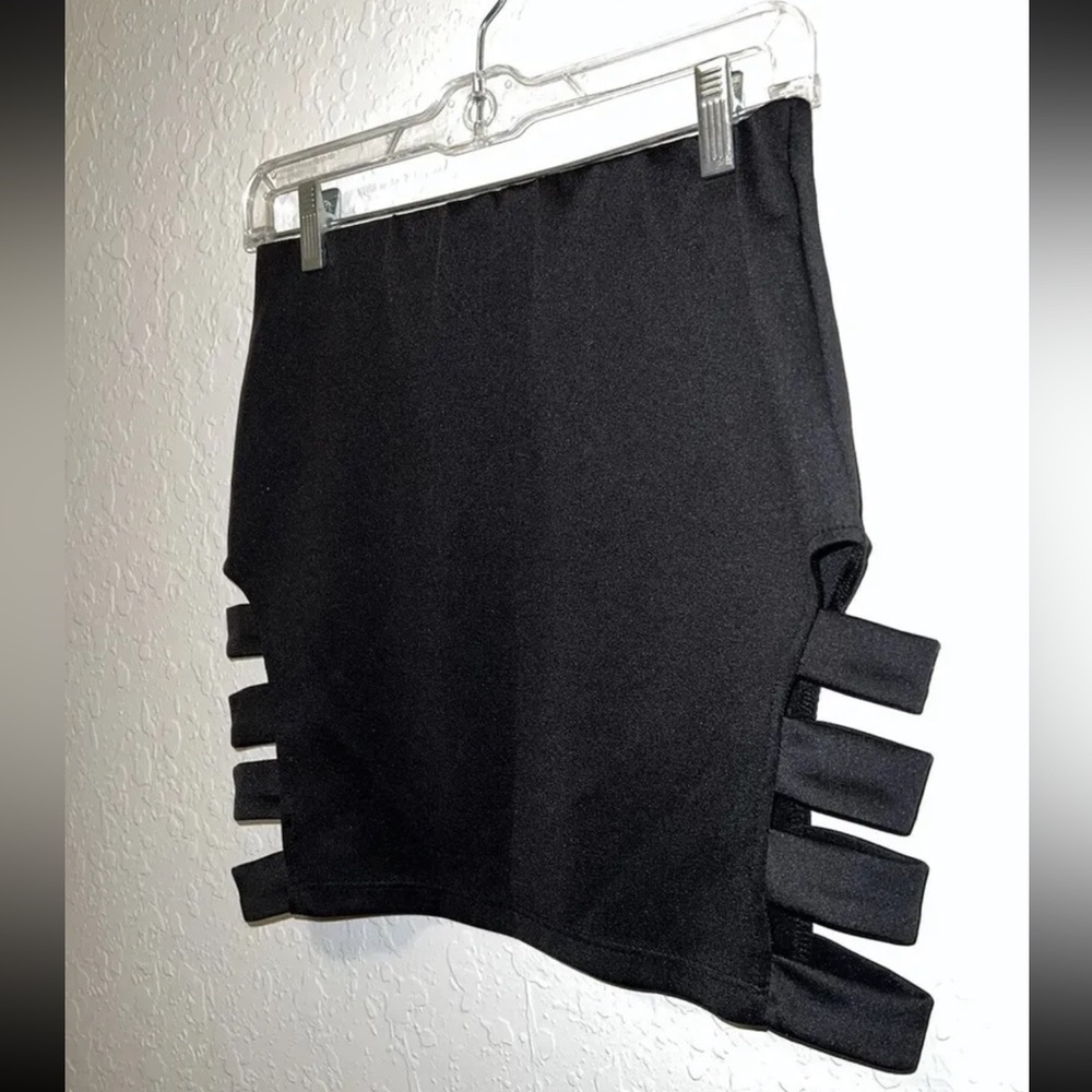 Black Hot Gal Mini Skirt Slit Sides CutOut Sketch Party Club Gothic Juniors Sz M - Picture 3 of 7